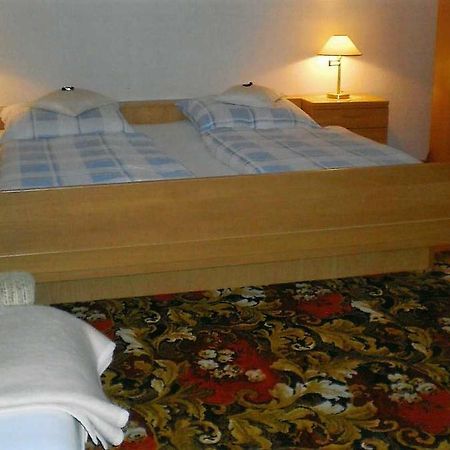 Privatzimmer Lichter Freiburg im Breisgau Exterior foto